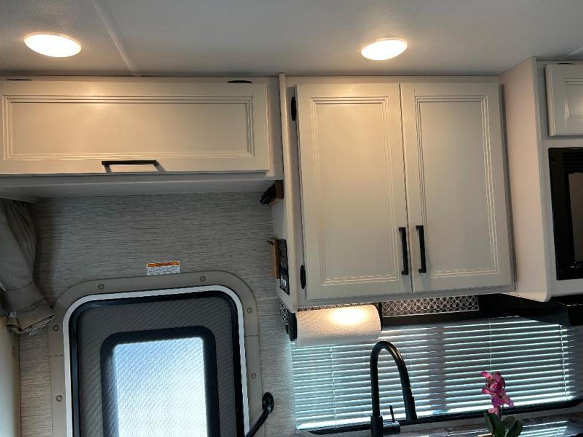 Used Used 2023 Thor Motor Coach Four Winds 25V