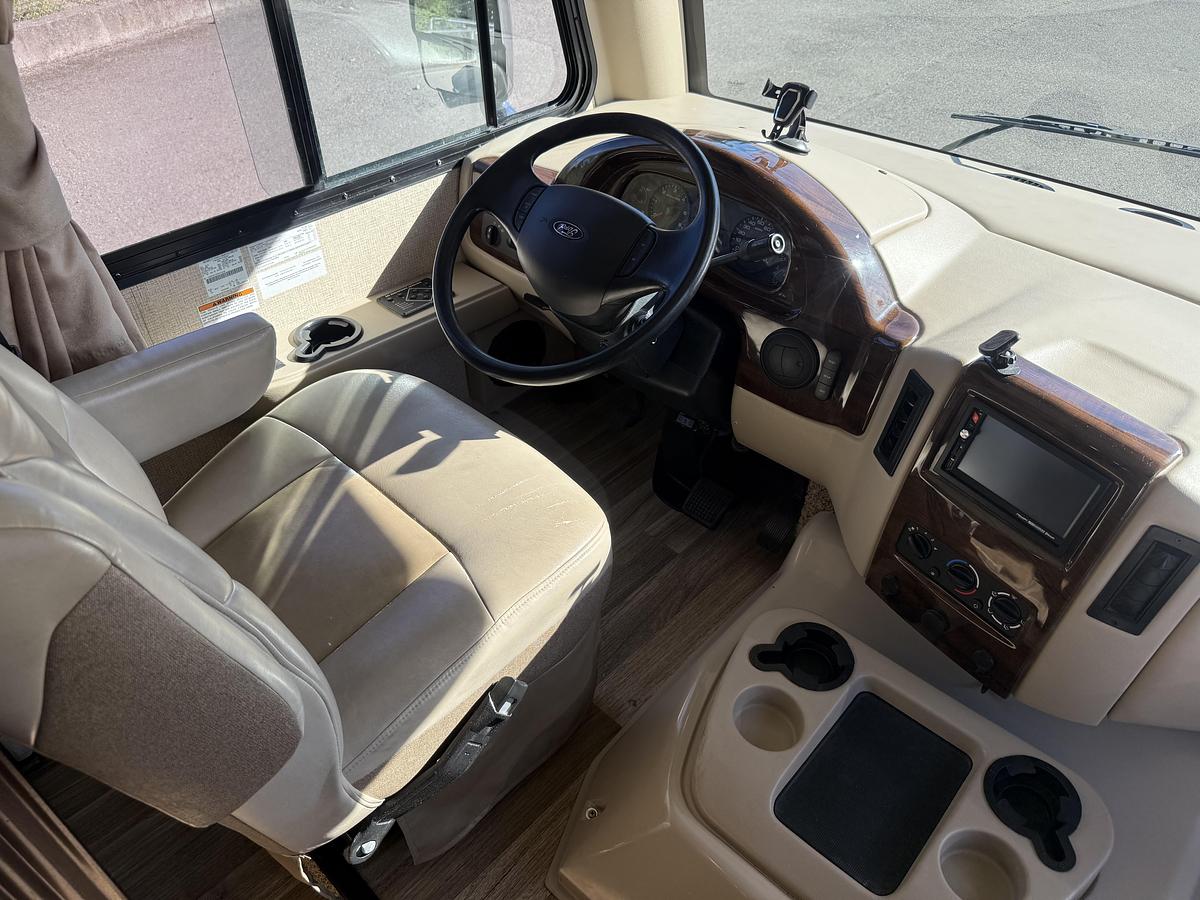 Used 2017 Thor Ace 30.1