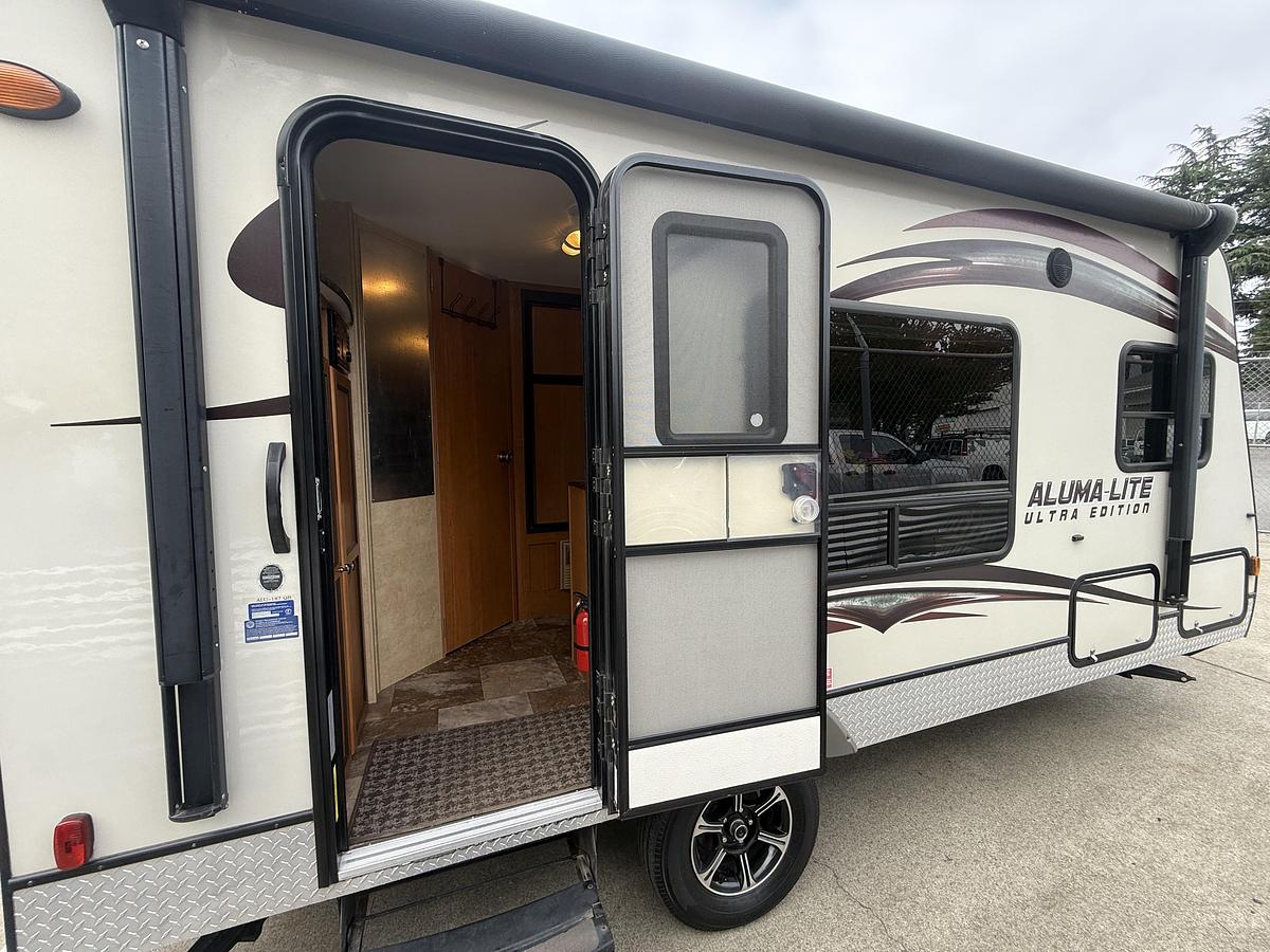 Used 2013 Holiday Rambler Aluma Lite 187QB