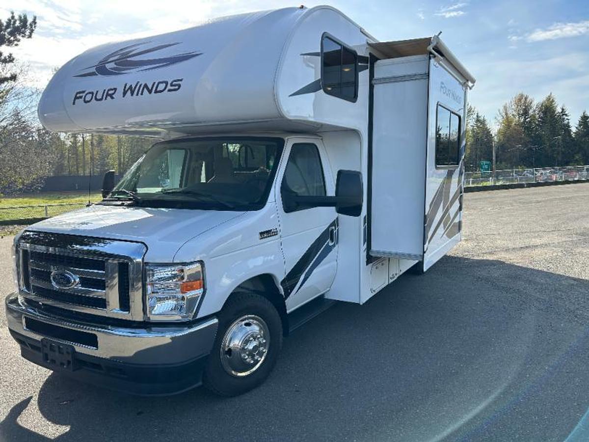 Used Used 2023 Thor Motor Coach Four Winds 25V