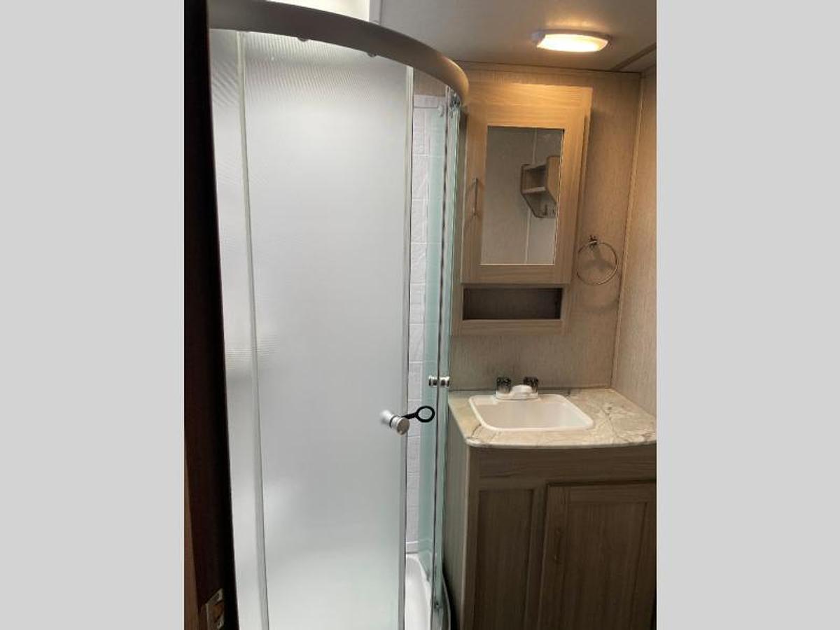 Used Used 2020 Coachmen RV Freedom Express Ultra Lite 246RKS