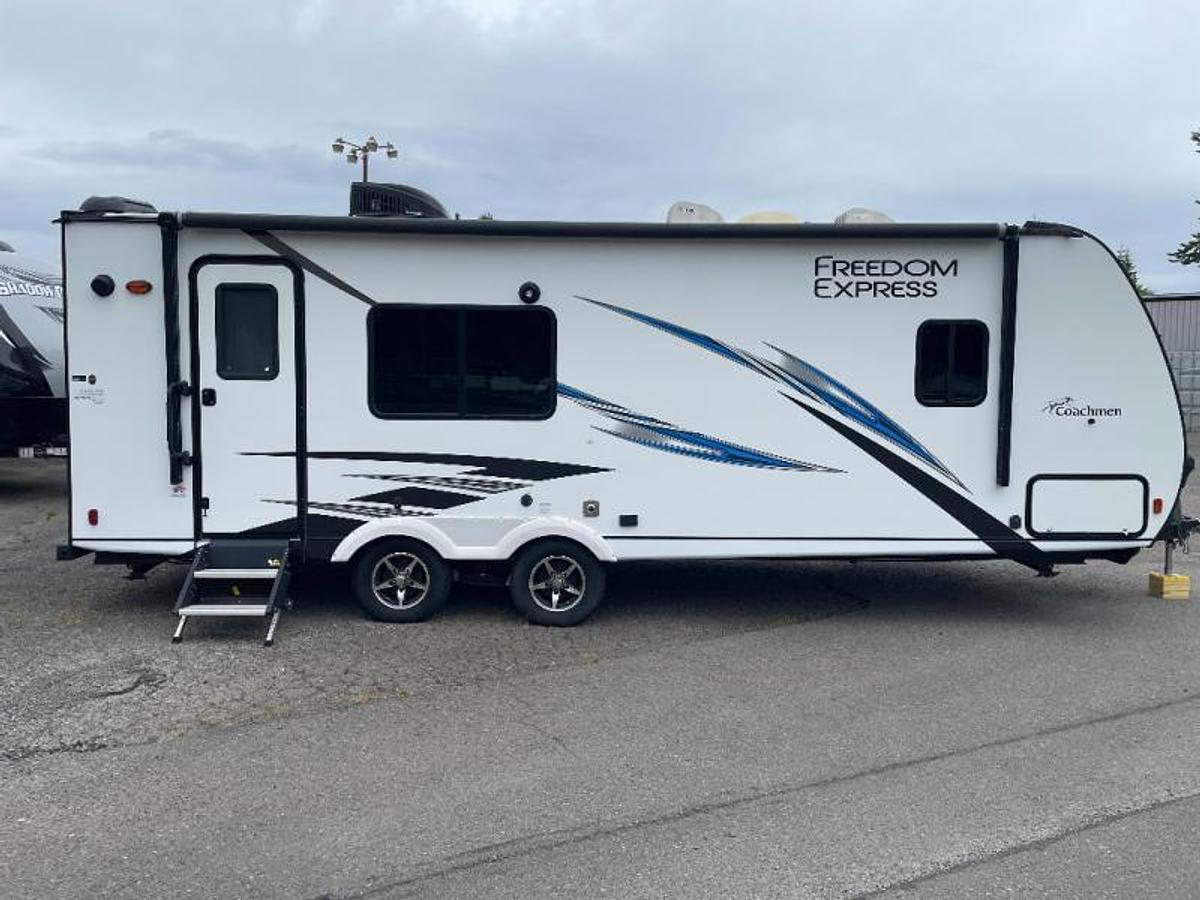 Used Used 2020 Coachmen RV Freedom Express Ultra Lite 246RKS