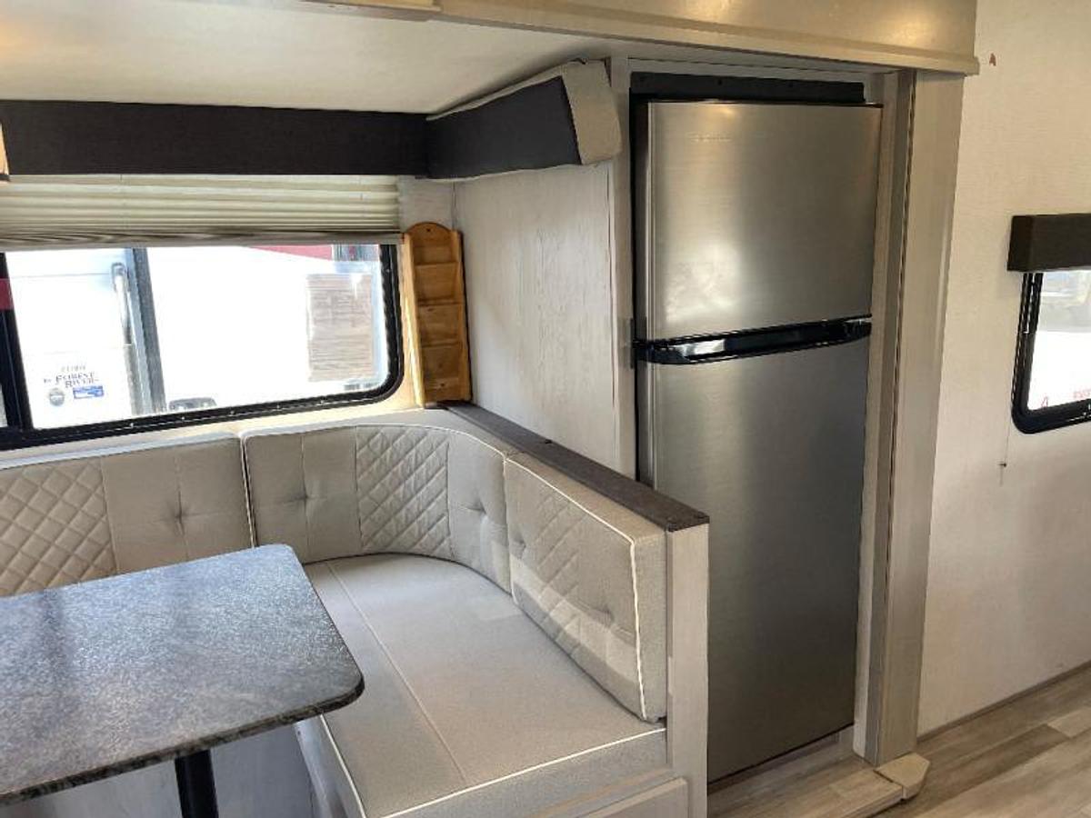 Used Used 2022 Prime Time RV Tracer 22RBS
