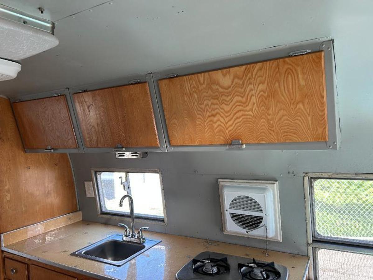 Used Used 1955 Airstream Flying Cloud 13 Panel 5522