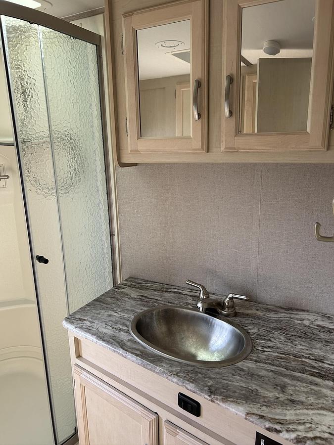 Used 2019 Winnebago Minnie 2201MB