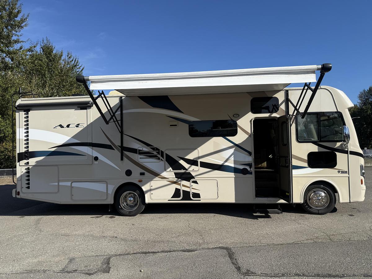 Used 2017 Thor Ace 30.1