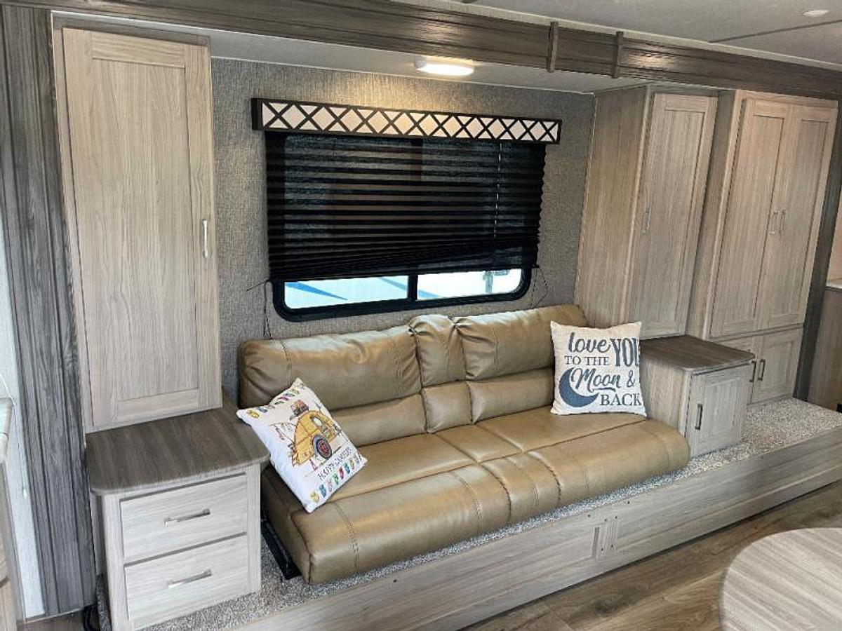 Used Used 2020 Coachmen RV Freedom Express Ultra Lite 246RKS