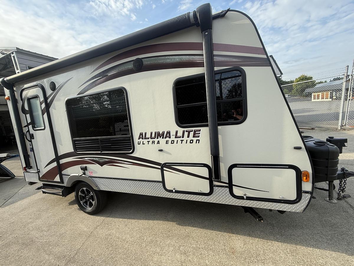 Used 2013 Holiday Rambler Aluma Lite 187QB