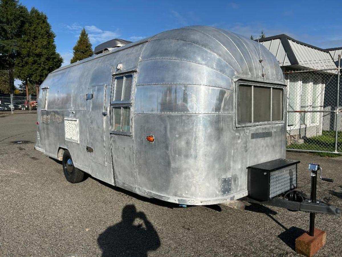 Used Used 1955 Airstream Flying Cloud 13 Panel 5522