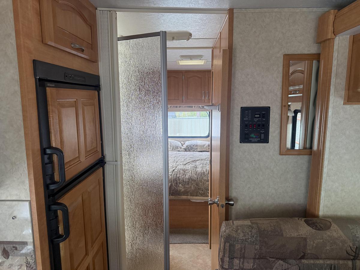 Used 2006 Forest River RV Sunseeker 3100