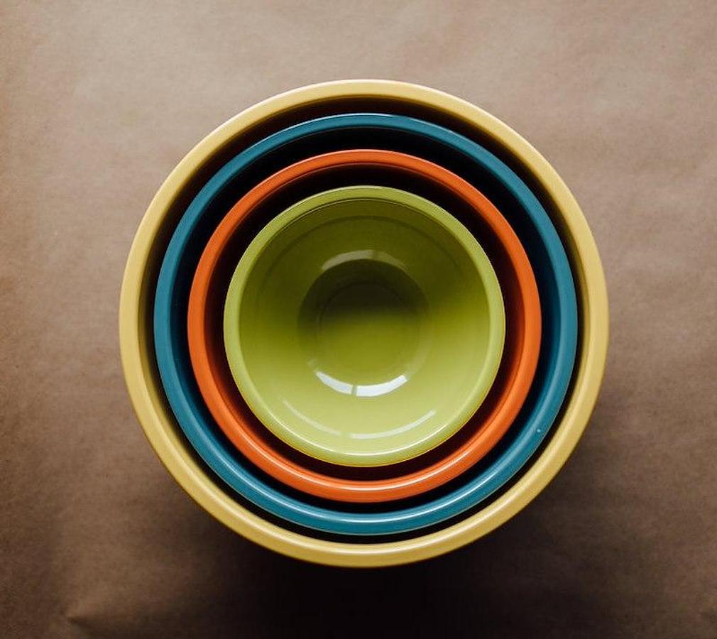 Kitchen Bowl, Nesting Storage Bowl. Set Of 4, With Lids