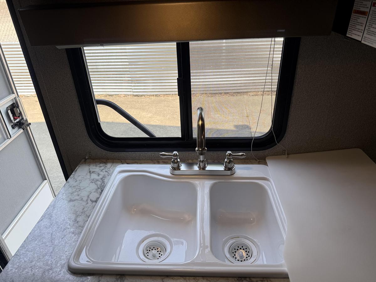 Used 2018 Keystone Springdale 202QBWE