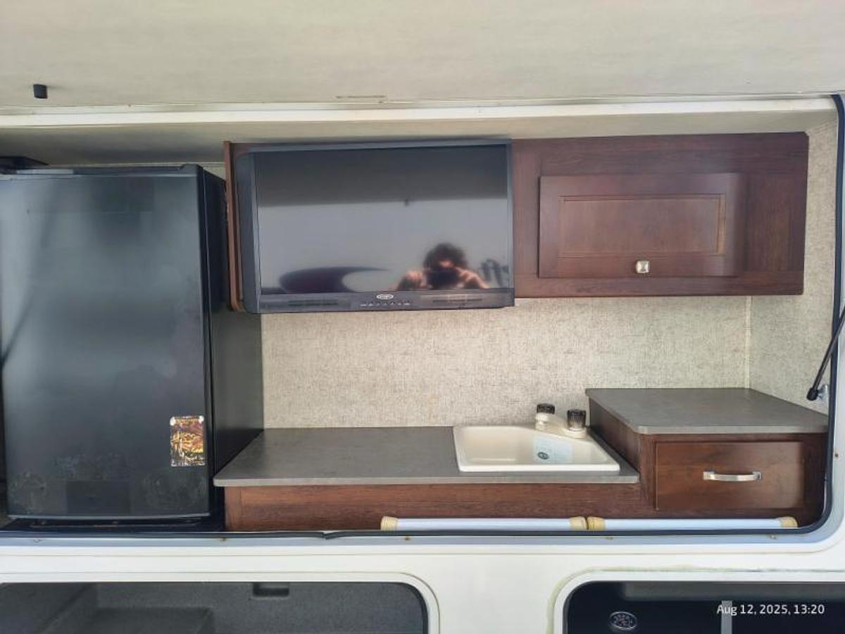 Used Used 2017 Forest River RV Sunseeker 2860DS Ford