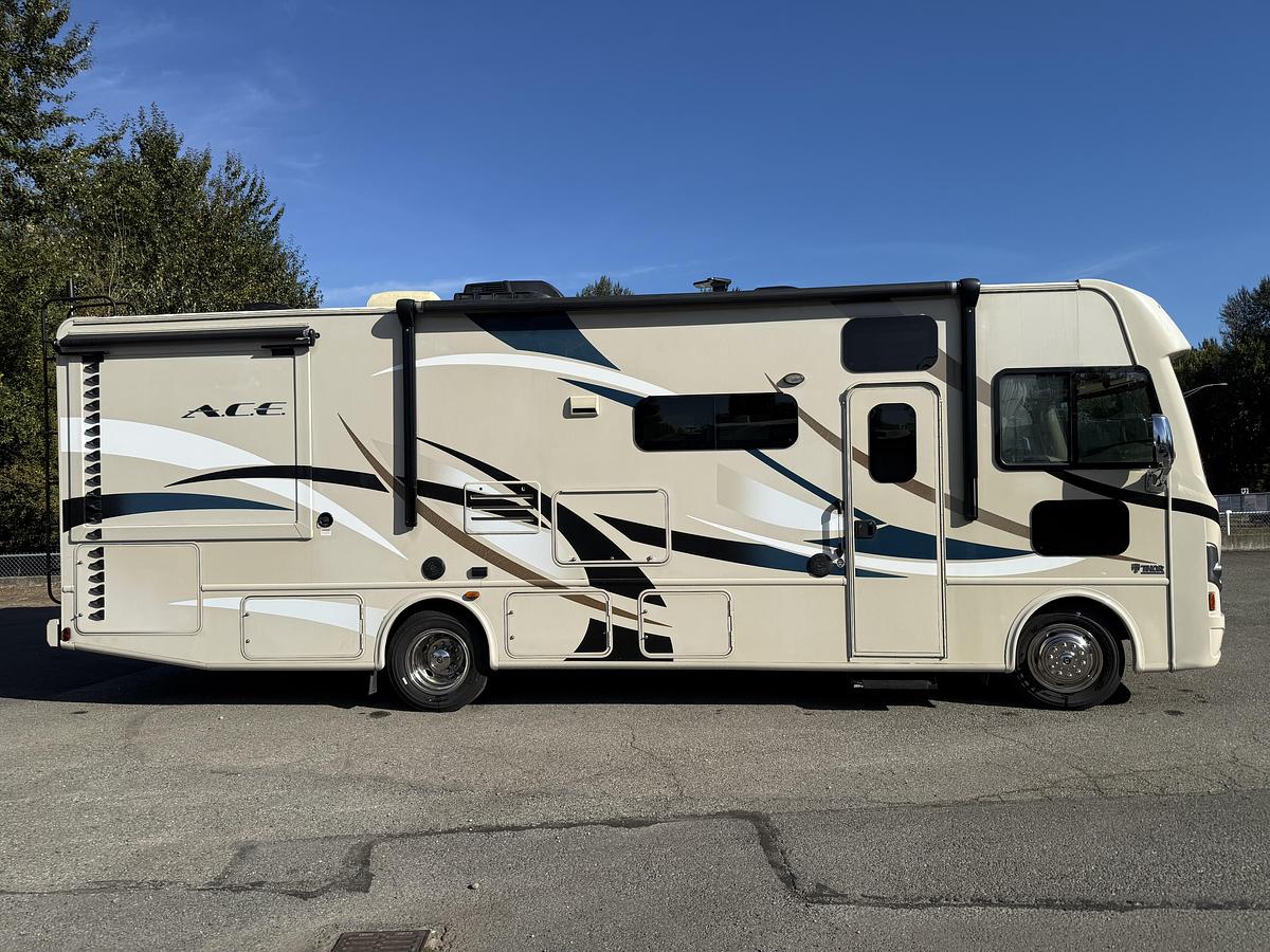 Used 2017 Thor Ace 30.1