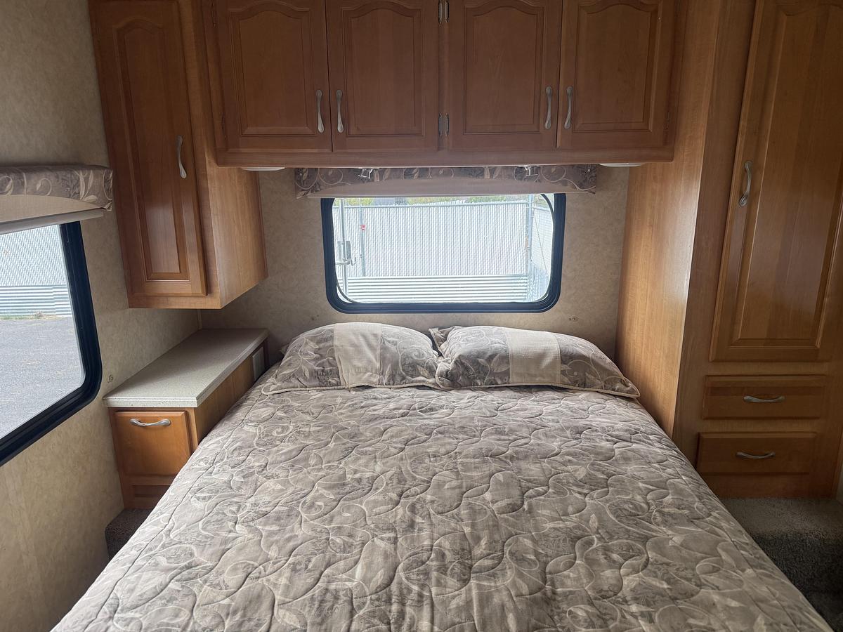 Used 2006 Forest River RV Sunseeker 3100