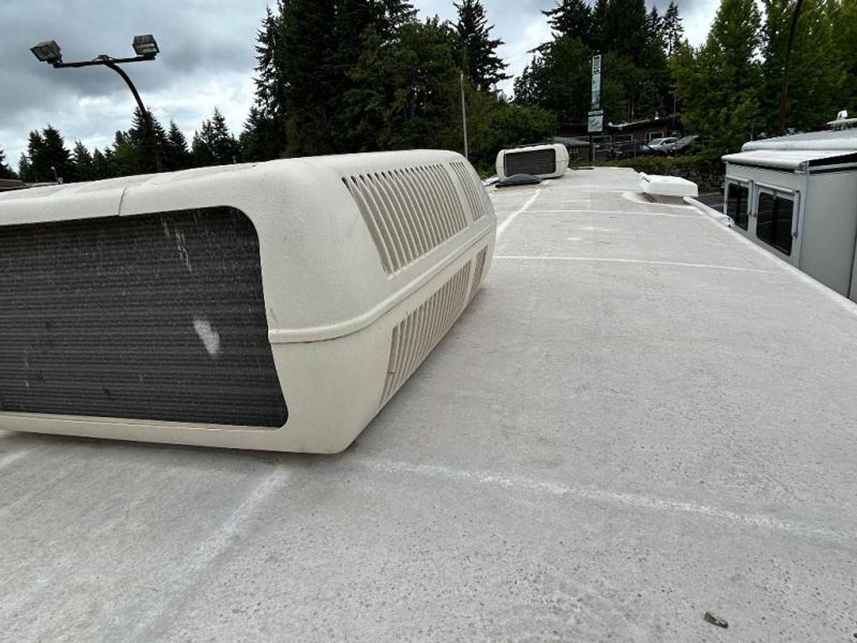 Used Used 1995 Fleetwood RV Bounder 32H