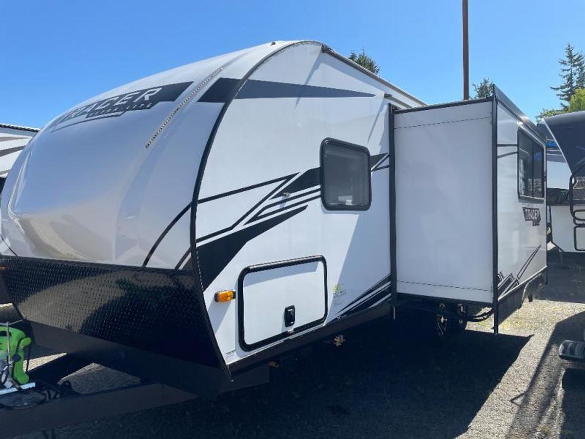 Used Used 2022 Prime Time RV Tracer 22RBS