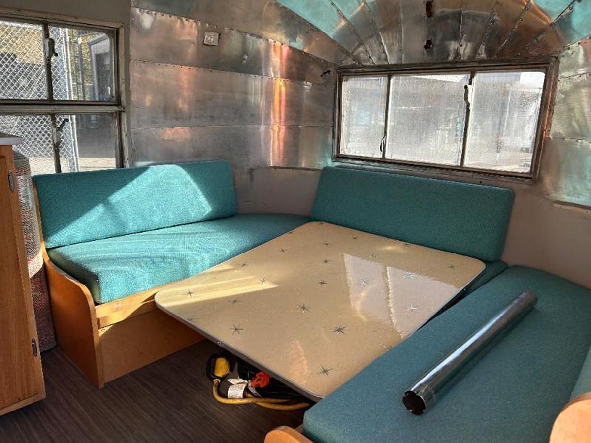 Used Used 1955 Airstream Flying Cloud 13 Panel 5522