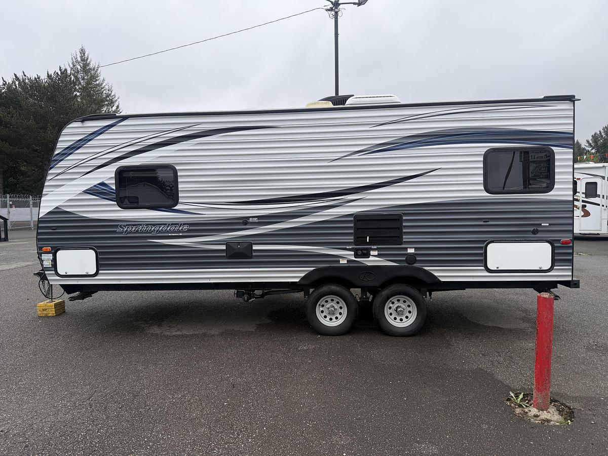 Used 2018 Keystone Springdale 202QBWE