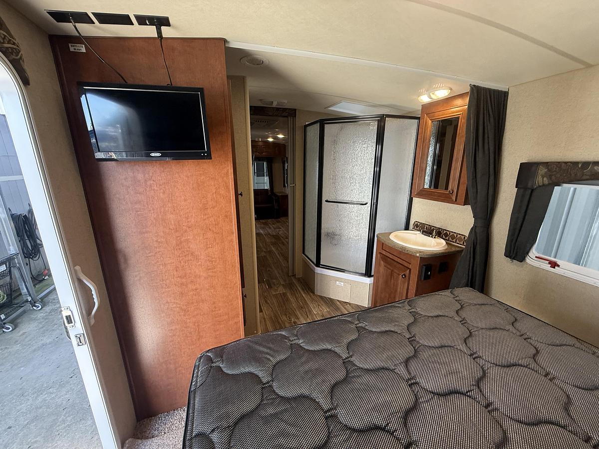 Used 2019 Northwood Arctic Fox 25Y