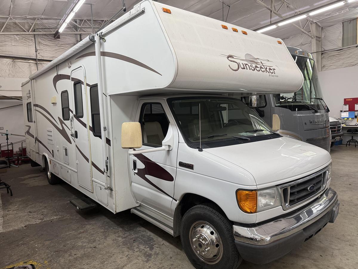 Used 2006 Forest River RV Sunseeker 3100