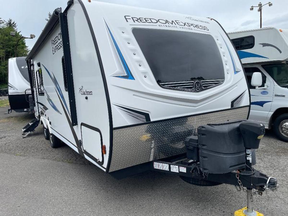 Used Used 2020 Coachmen RV Freedom Express Ultra Lite 246RKS