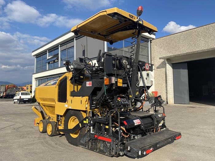 Usato 2016 CATERPILLAR AP 300F