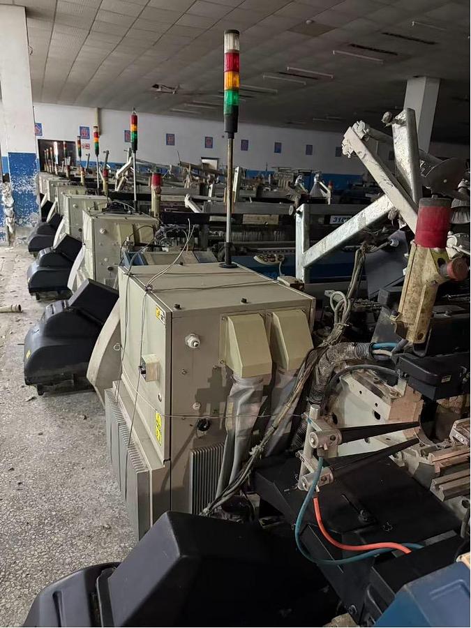 Used PICANOL  OMNI plus-X  220 jet looms