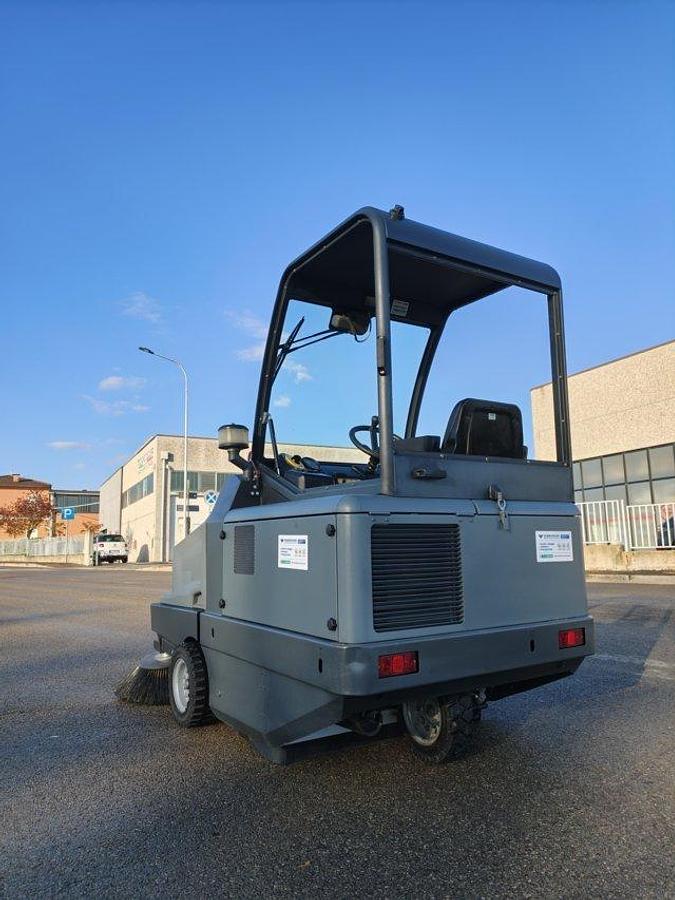 Refurbished REVISED KARCHER KM 130-300 INDUSTRIAL SCRUBBER