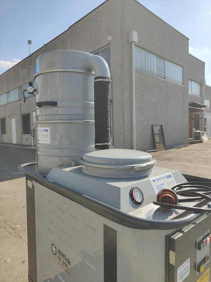Usado ASPIRADOR INDUSTRIAL REVISADO NILFISK CFM IV 055 L