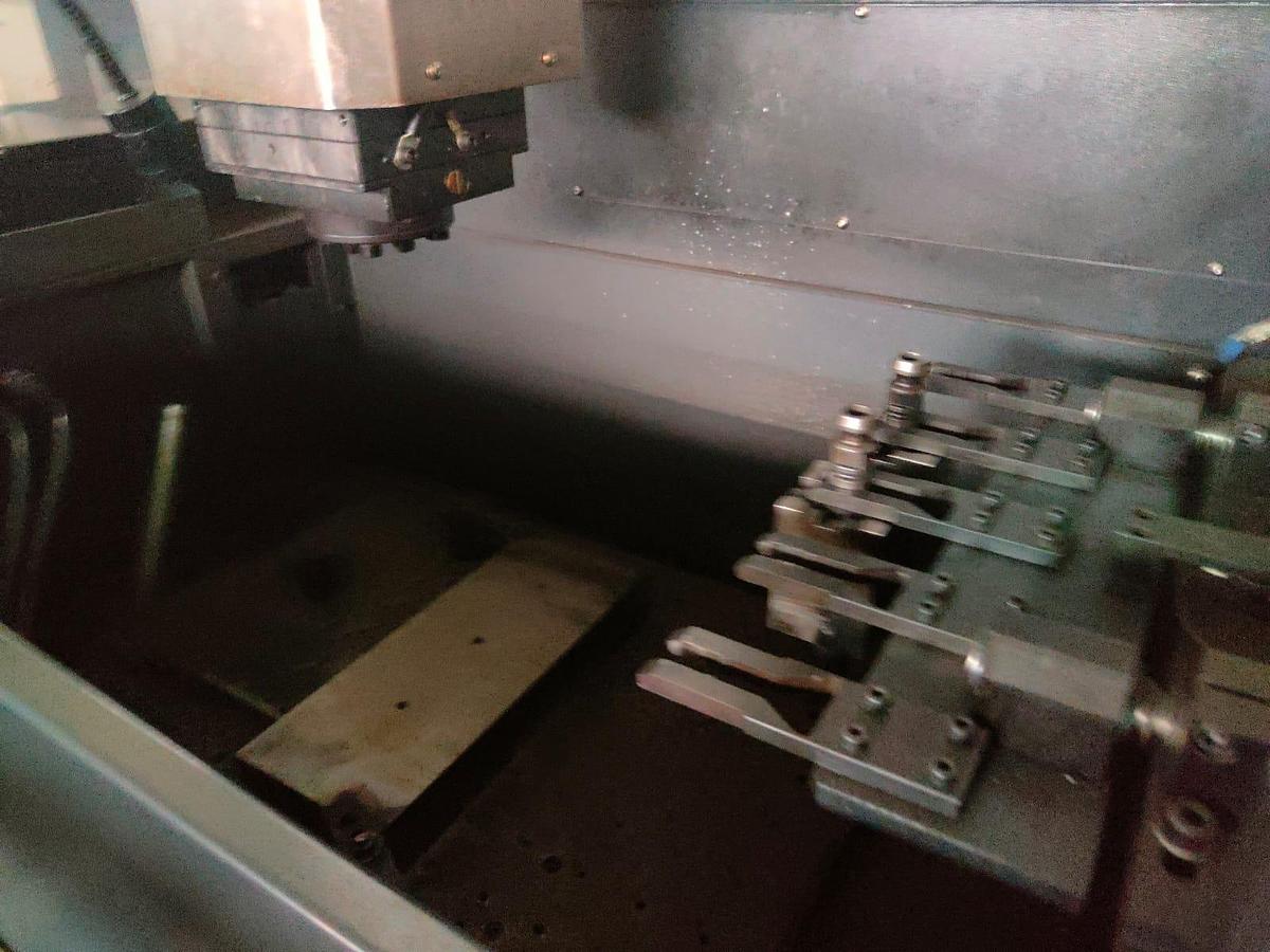 D'occasion MACHINE D'ÉLECTRO-ÉROSION PAR ENFONÇAGE ONA 2017 mod.NX3F