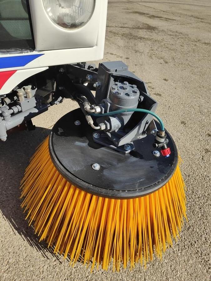 Refurbished A RECONDITIONED ROAD SWEEPING MACHINE ASPIRATOR