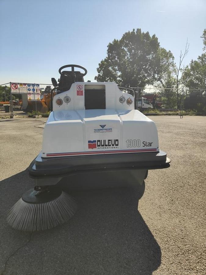 Refurbished 2016 INDUSTRIAL FLOOR SCRUBBER DULEVO 1300 EH REVISED