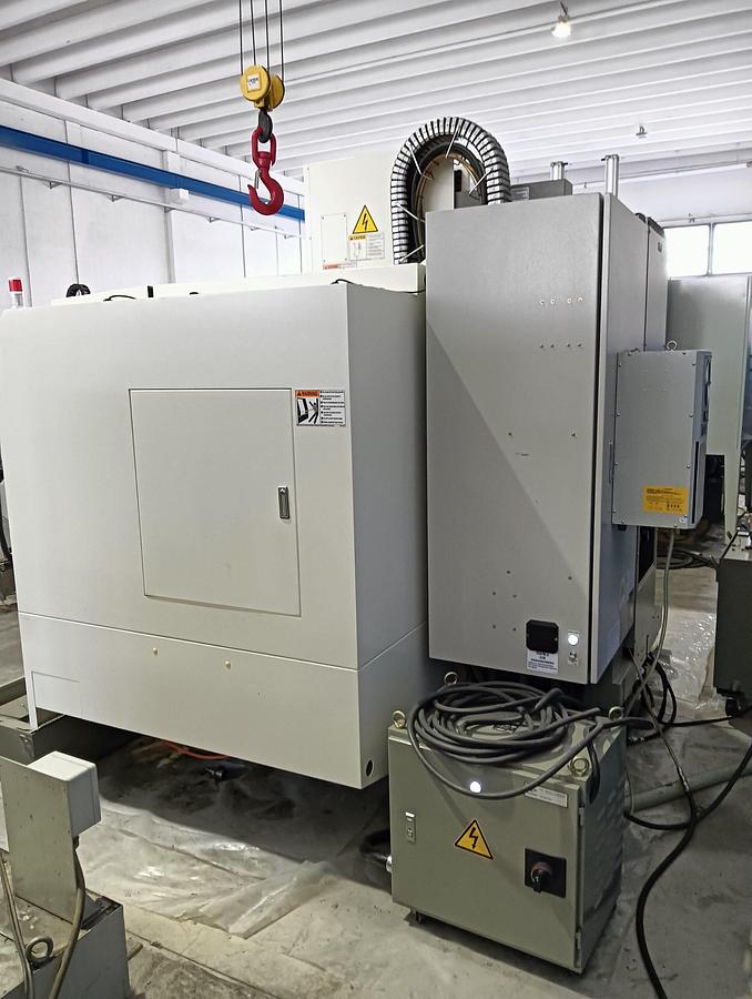 D'occasion Centre d'usinage vertical Victor 2020, modèle VCENTER-102E