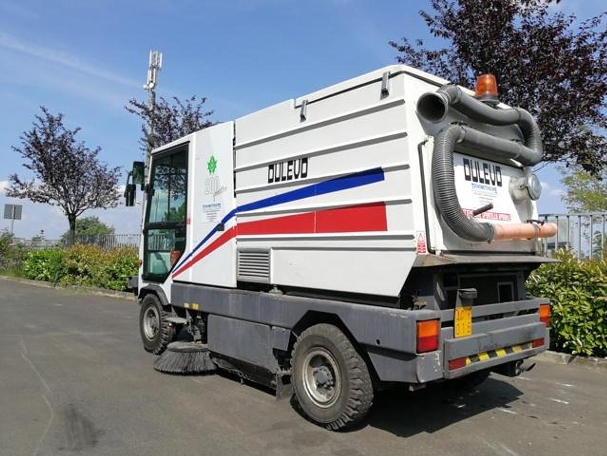 Refurbished DULEVO 200 QUATTRO STREET SWEEPER RECONDITIONED