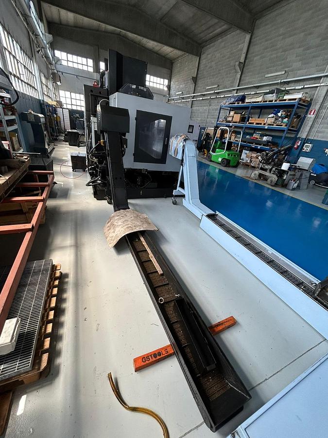 D'occasion CENTRE D'USINAGE WELE mod.AA 1165