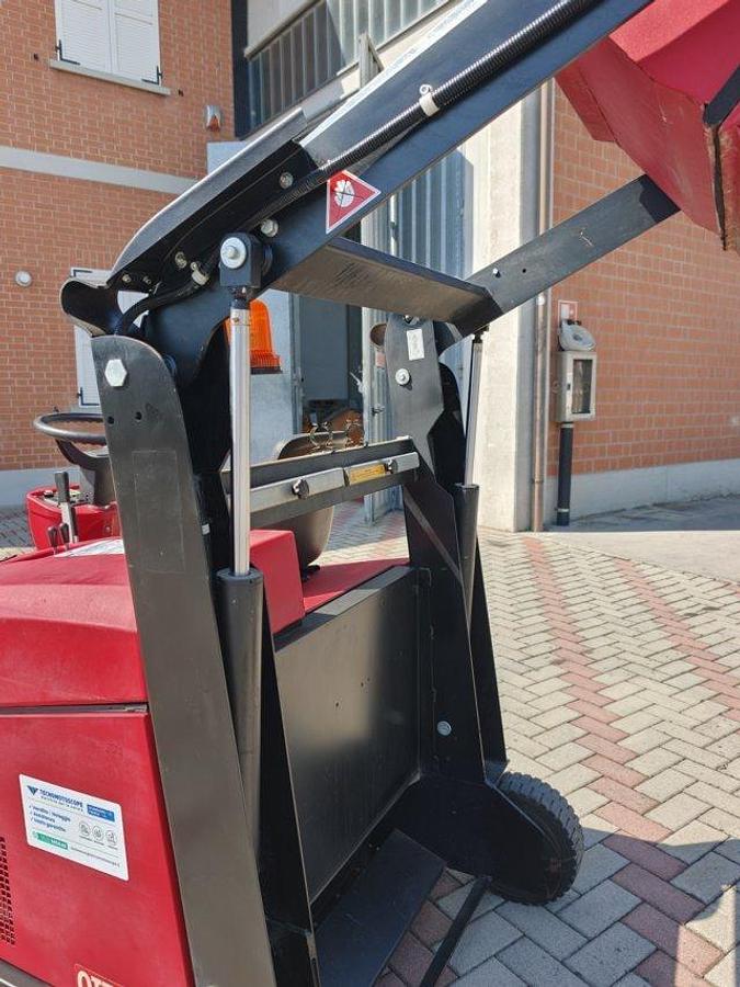 Refurbished REMANUFACTURED INDUSTRIAL SWEEPER RCM e TOP 36V