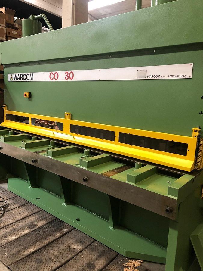 Used WARCOM HYDRAULIC SHEAR MOD. CO30\16