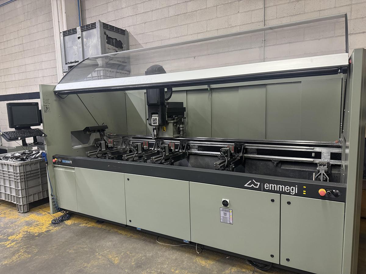 Used 2015 Emmegi Phantomatic M3 CNC Machining Center, 3-Axis