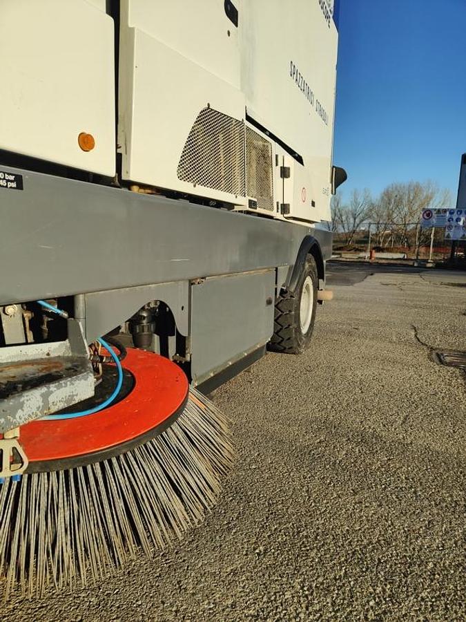 Refurbished REVISED ROAD SWEEPER DULEVO 3000 EU6