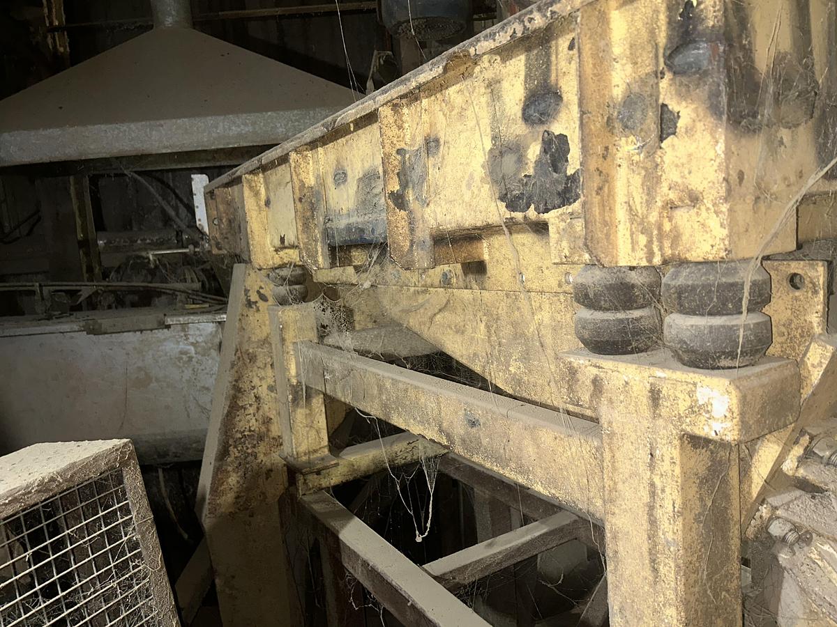 Used Complete dry petfood manufacturing plant