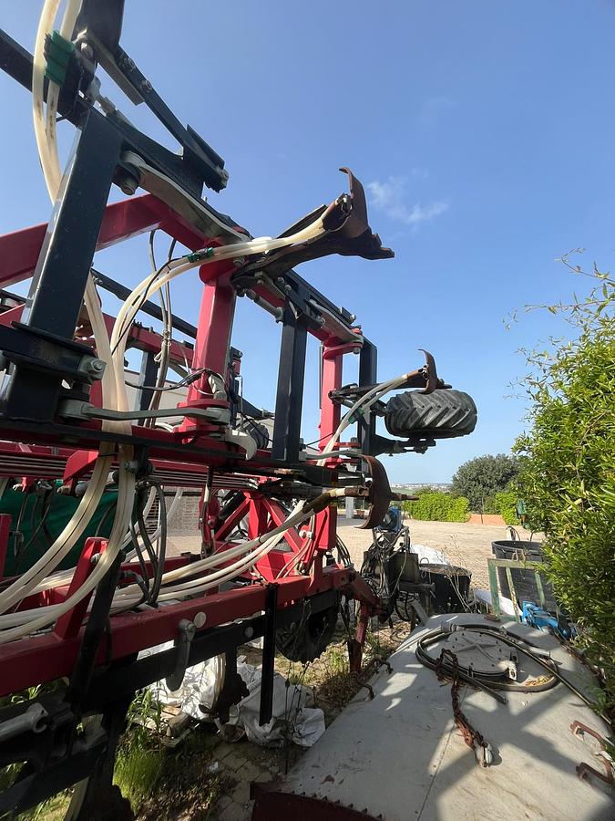 Used 2007 Tecnoagricola 451 DO Pneumatic Seed Drill