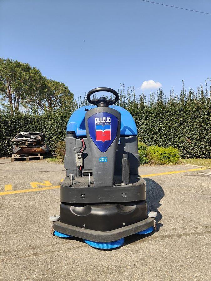 Refurbished 2022 FLOOR SCRUBBER REVISED DULEVO BOOST 300.10