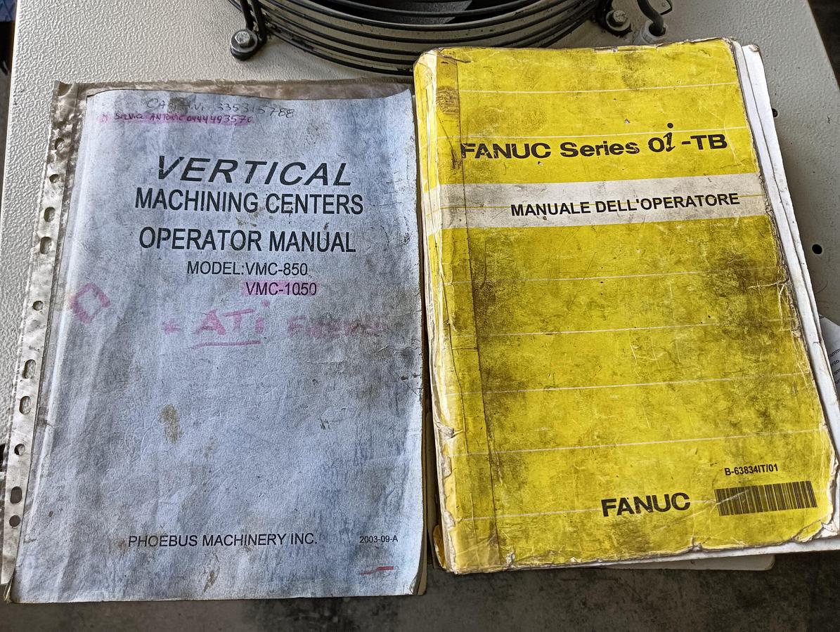 D'occasion CENTRE D'USINAGE VERTICAL WIKER VMC-1050