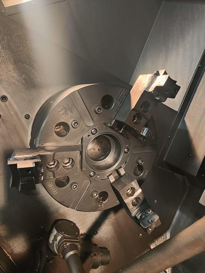 Used 2008 DOOSAN PUMA 400 MA LATHE