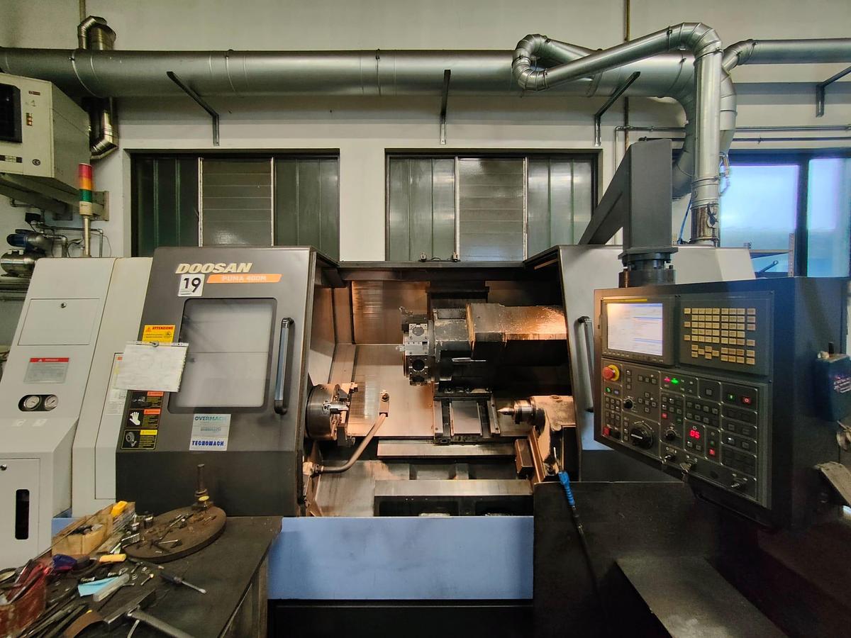 Used 2008 DOOSAN PUMA 400 MA LATHE