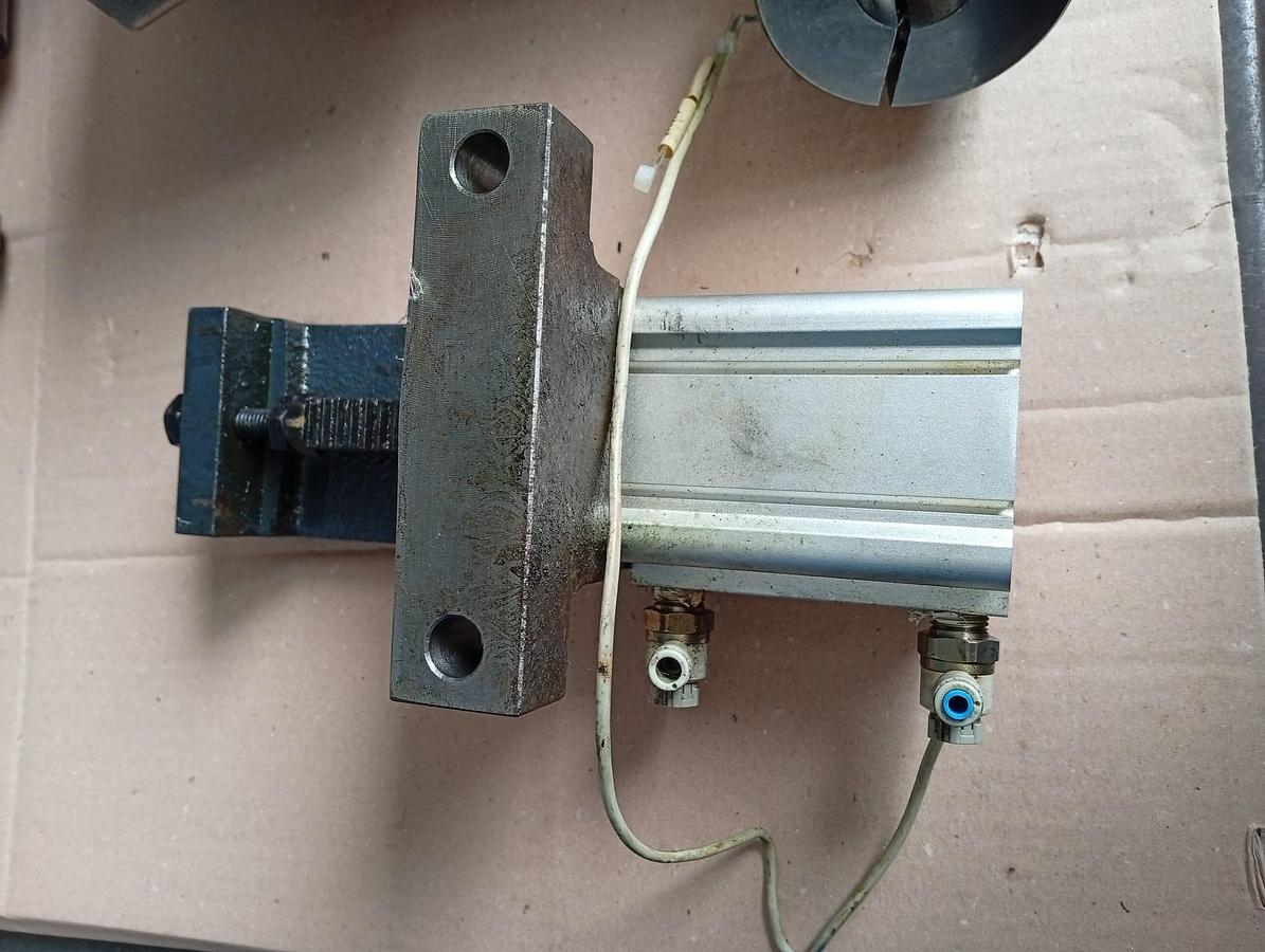 Used DOOSAN HANDLE mod. LYNX 2100