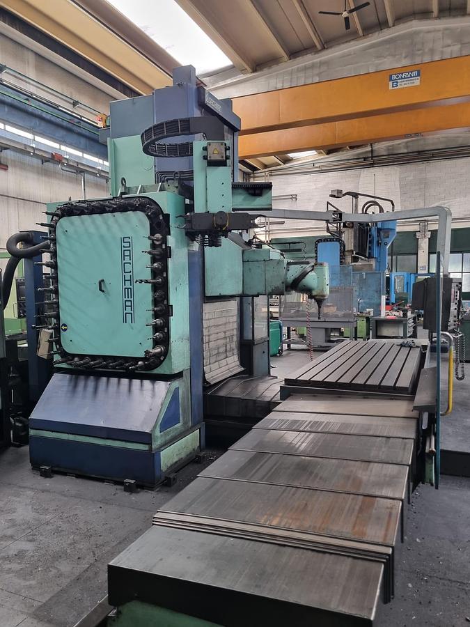 Usado 1998 FRESADORA DE BANCO FIJO SACHMAN mod.T22