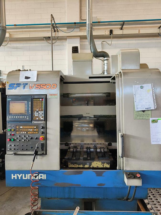 D'occasion CENTRE D'USINAGE VERTICAL ROTOPALLET HYUNDAI SPT-V550D