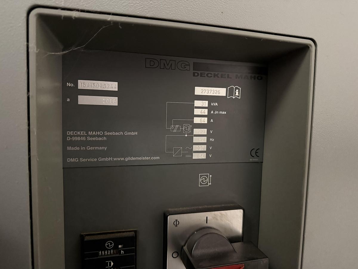 Used 2019 DECKEL MAHO DMC 835 V Vertical CNC Machining Center - HEIDENHAIN TNC 530 